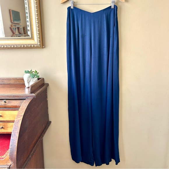 Les Heroines by Vanessa Cocchiaro Wide Leg Trouser Pants Navy Blue Satin Size 8 - Picture 4 of 13